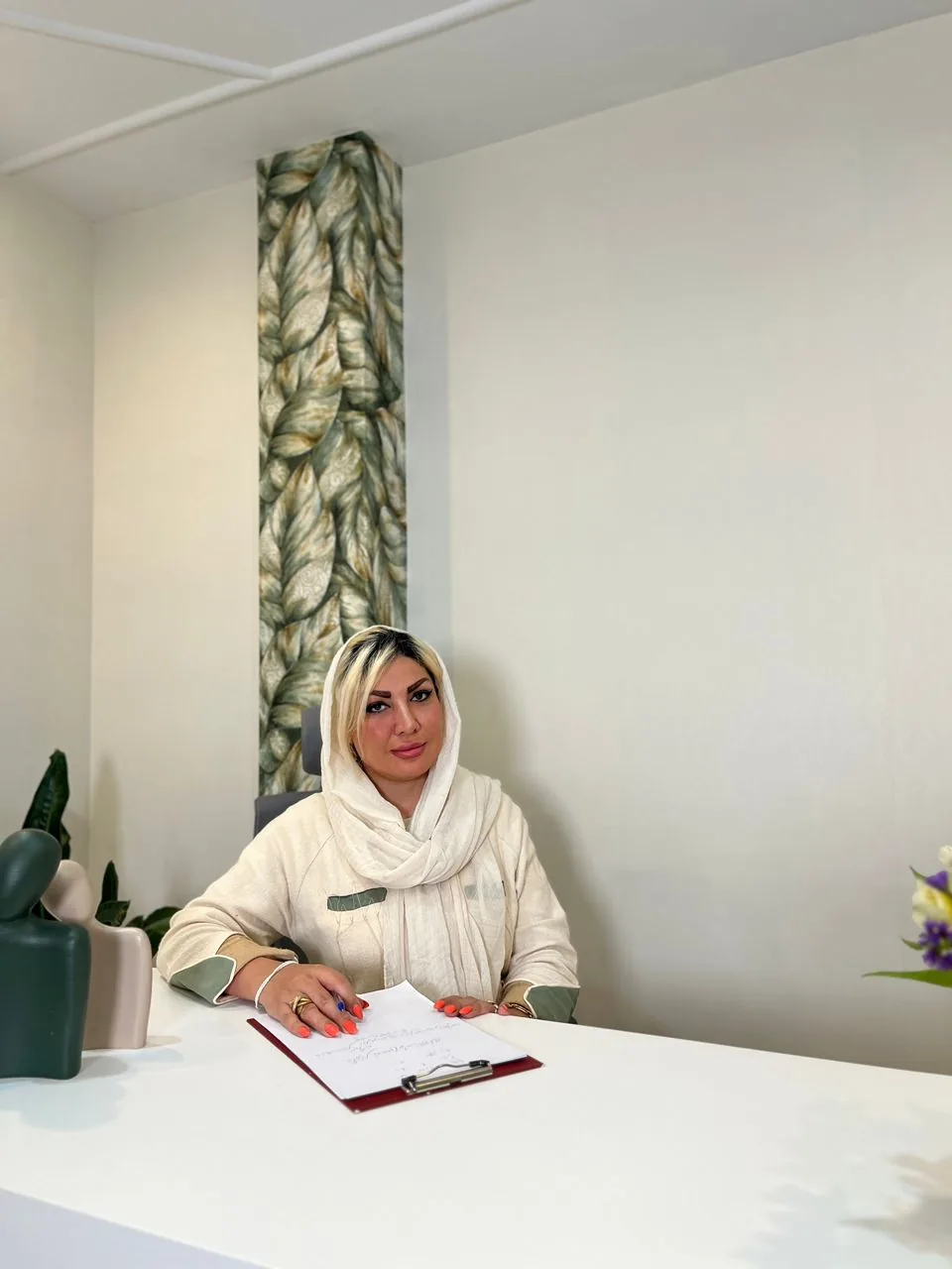 دکتر روانشناس  پروانه پرندین - تصویر 4