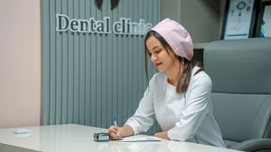 دندانپزشکی دکتر فرنیا