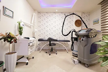 مجموعه زیبایی و لیزر پردیس مارال/مطب دکتر مرضیه پوراکبری