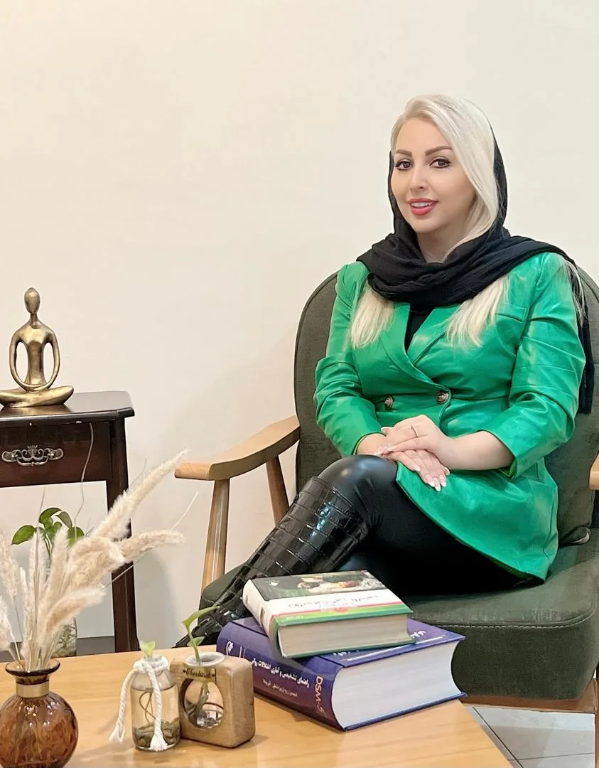 دکتر روانشناس آزاده ایزد - تصویر 2