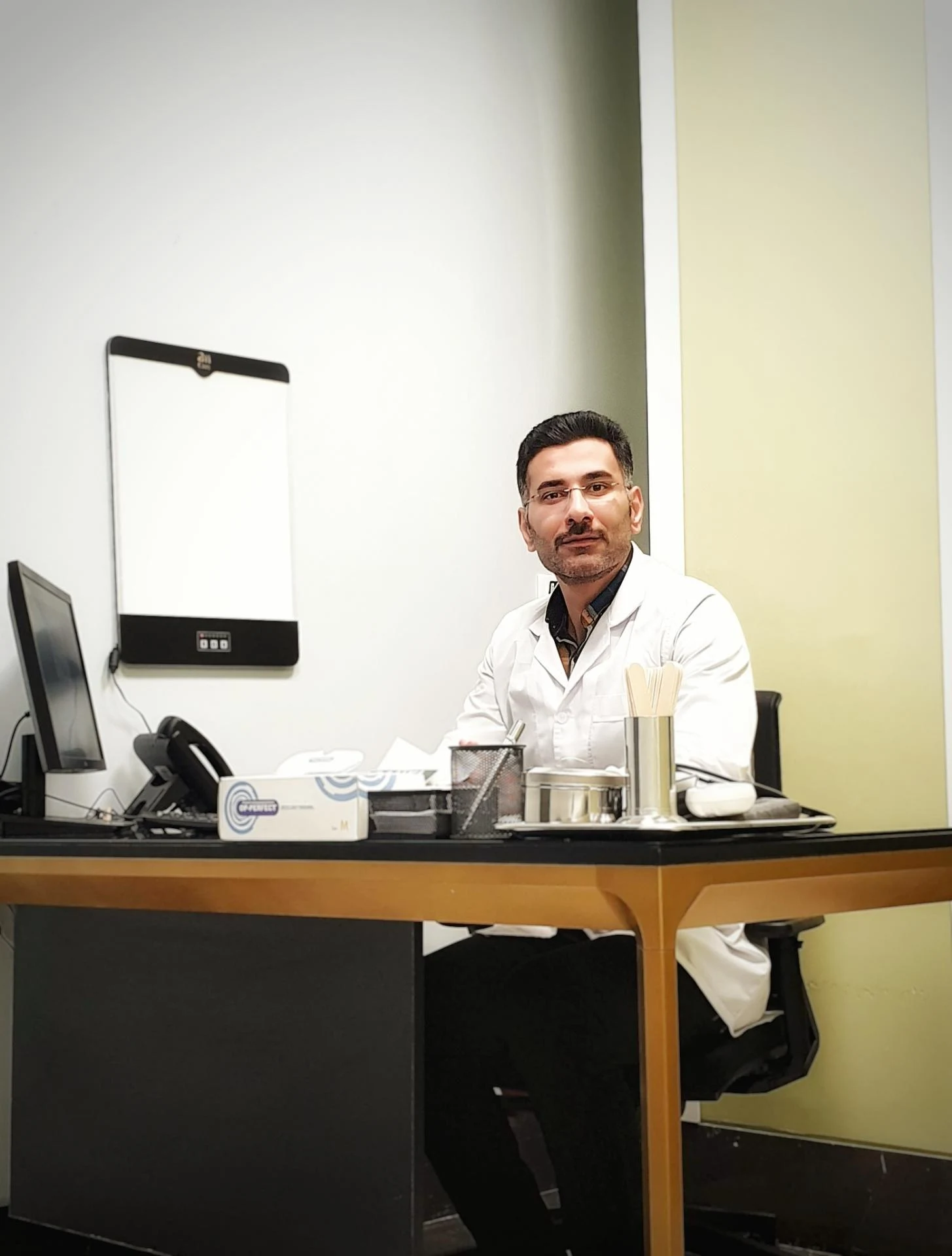 مطب دکتر الهام اکبری