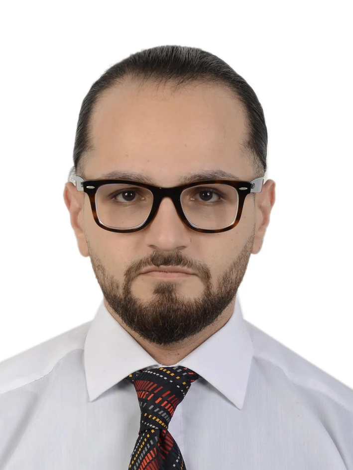 لوگوی دندانپزشکی دکتر امیرحسین هادیان