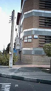 دکتر فرهاد همت خواه