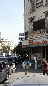دکتر حسین مهدوی