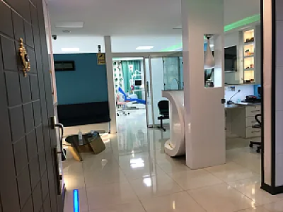 دندانپزشکی دکتر قادریان