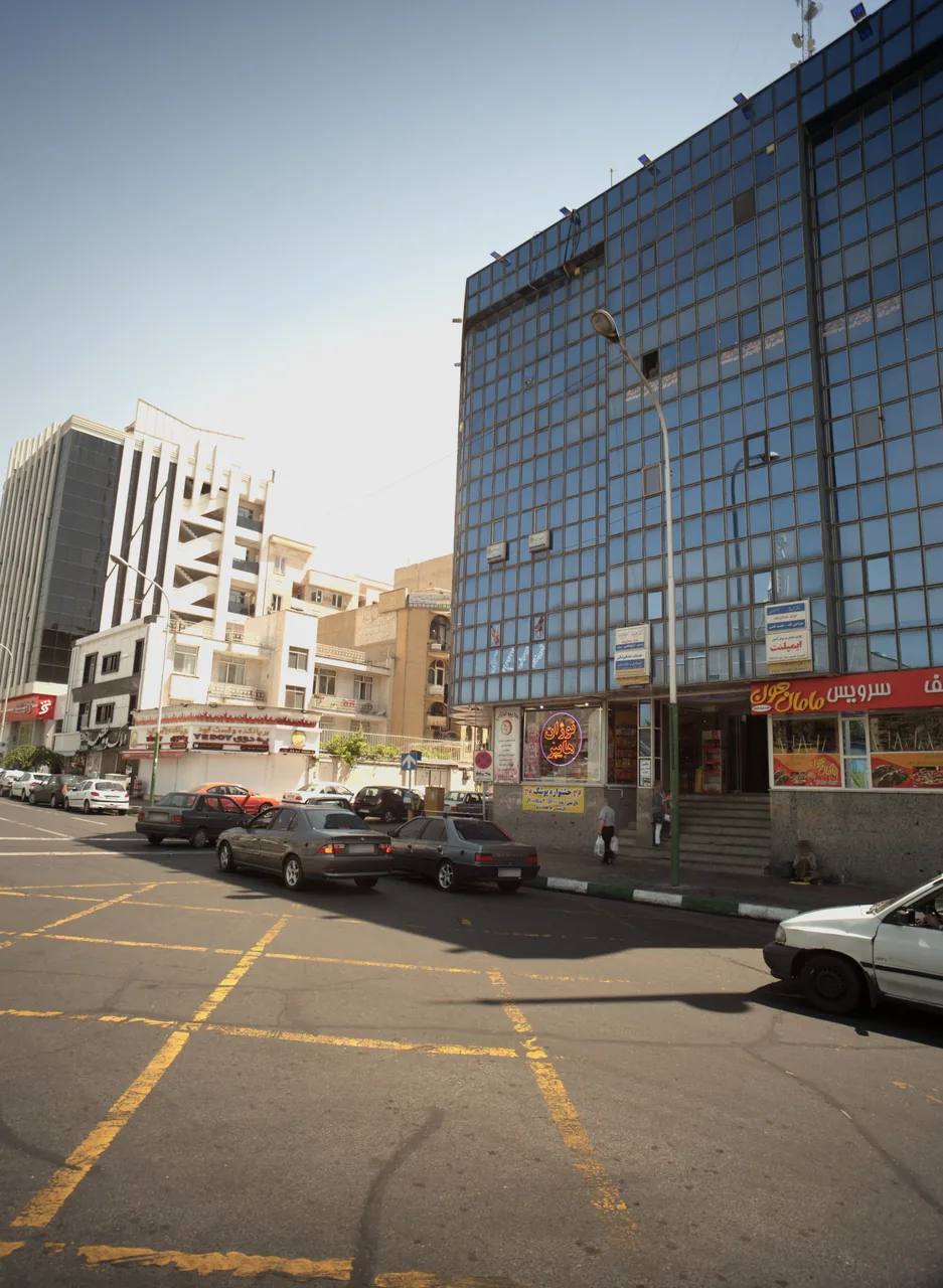 دکتر شهنام آزادی