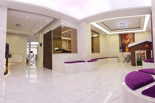 دکتر رضا شرقی - ارتودنسی در تبریز