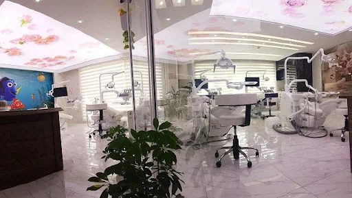 دکتر رضا شرقی - ارتودنسی در تبریز