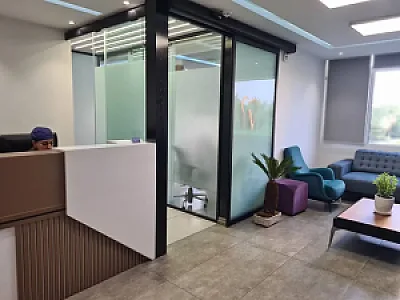 کلینیک دندانپزشکی دکتر نایینی