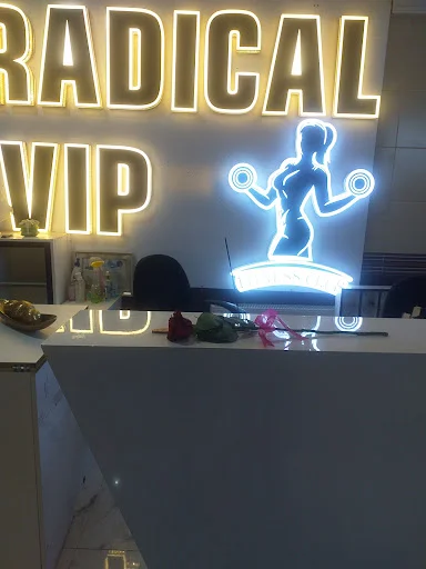 مجتمع ورزشی رویال - باشگاه بدنسازی در تبریز