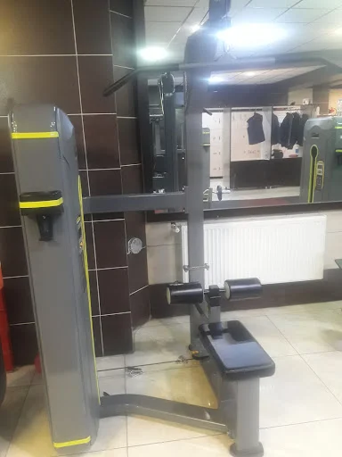 باشگاه بدنسازی گلد