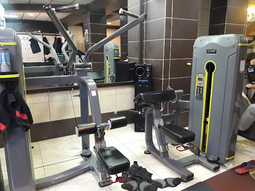 باشگاه بدنسازی گلد