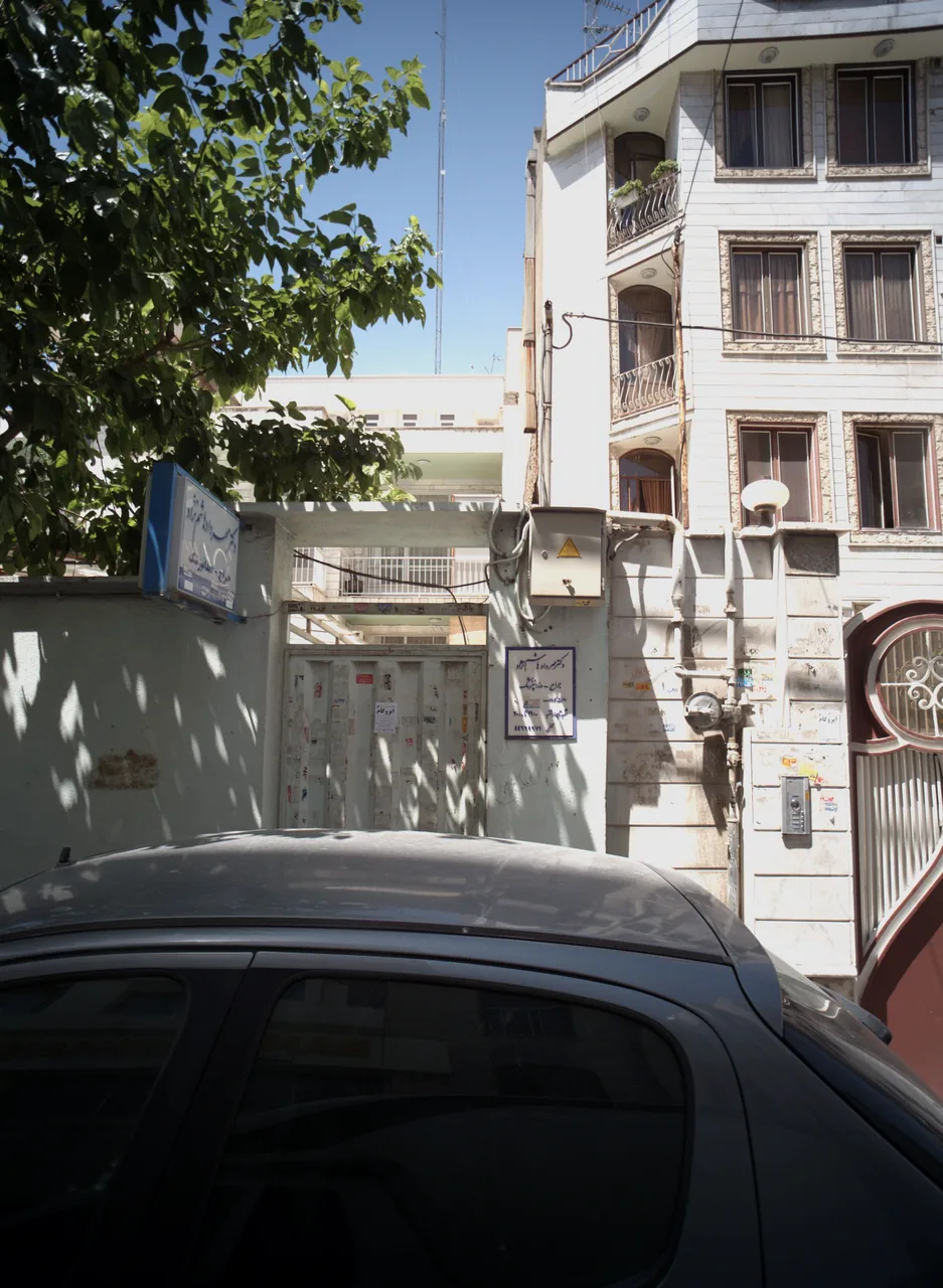 دکتر مهرداد هاشم نژاد