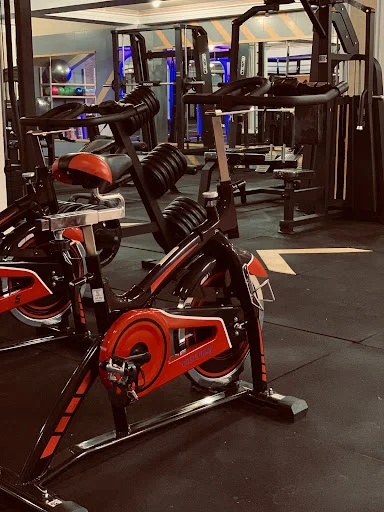 باشگاه بدنسازی مهتاب (ویژه بانوان) - باشگاه ورزشی بانوان در تبریز