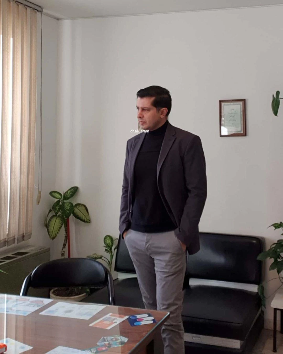 دکتر علی آرام