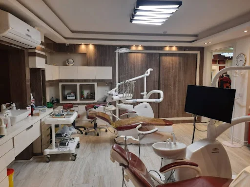 دکتر حسین رسولی