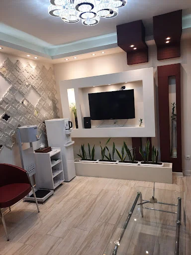 دکتر حسین رسولی