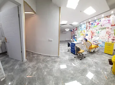 دکتر الهام منادی