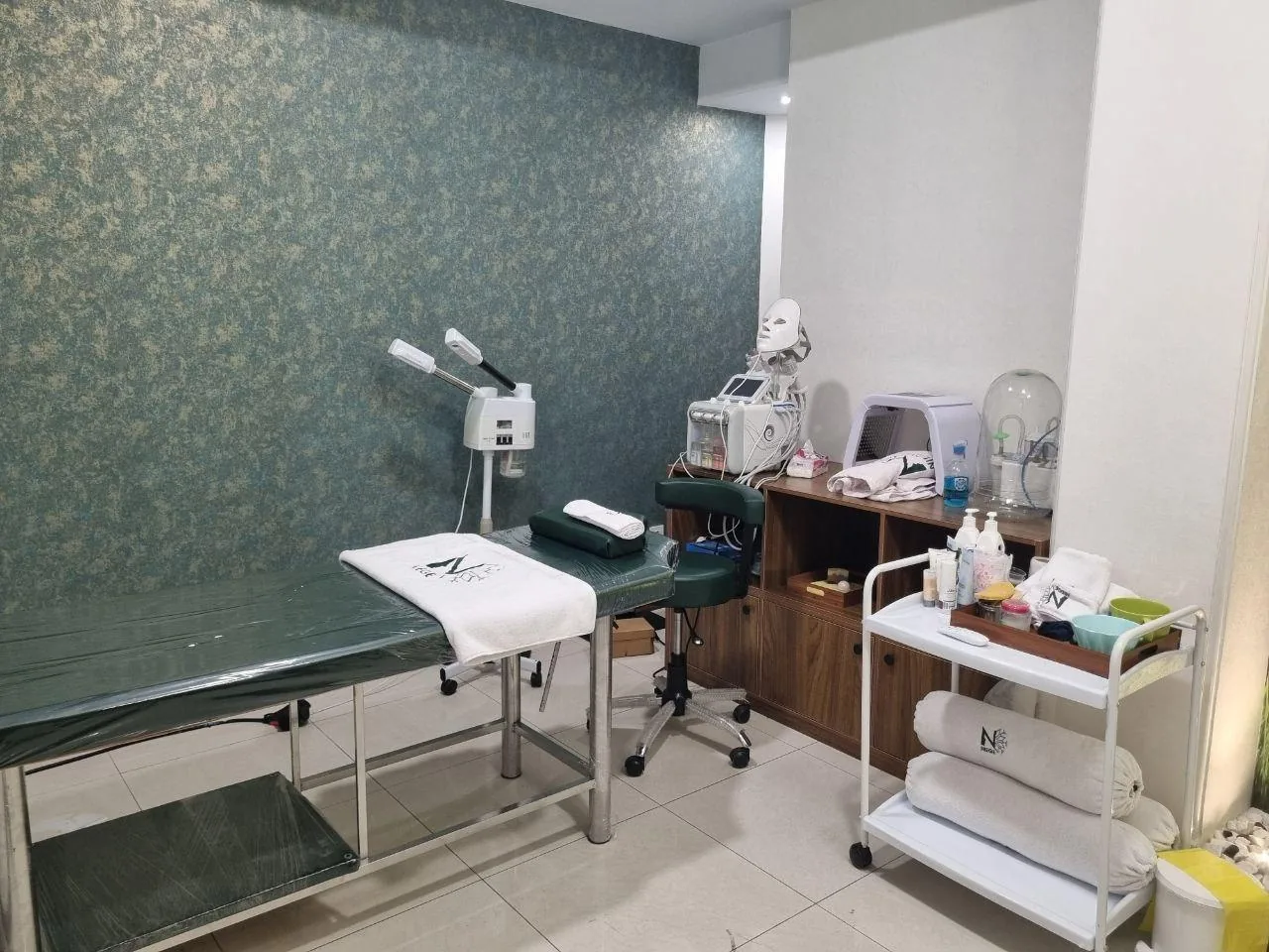 مطب پوست، زیبایی و لیزر نیژ - تصویر 3