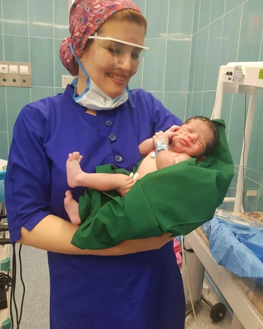 مطب دکتر فاطمه ارشادی - تصویر 2