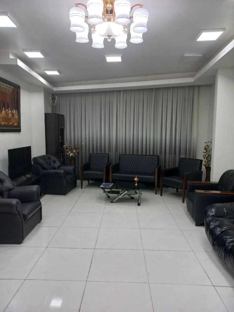 مطب دکتر بهارک ثابت پوست و زیبایی - تصویر 4