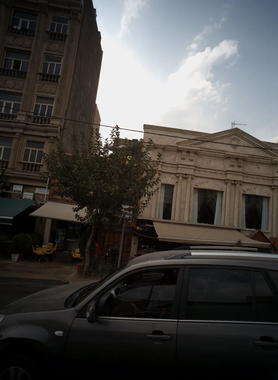 دکتر مریم چمبری