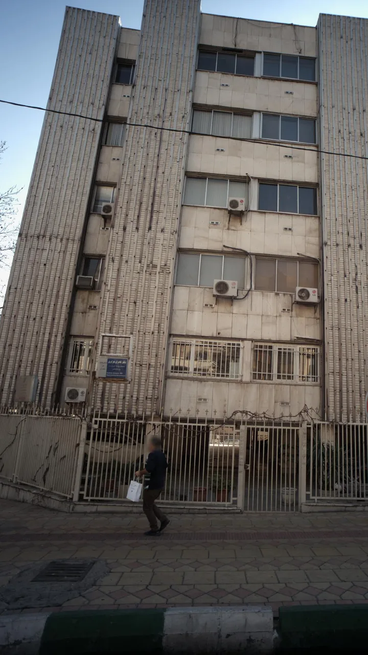 دکتر کامران جزایری - تصویر 2