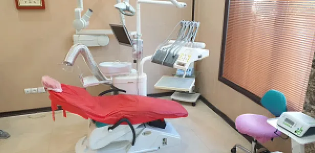 دکتر کیانی دندانپزشک