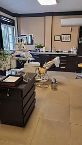 مطب دندانپزشکی دکتر محجوب