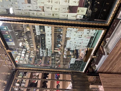 گالری طلا و جواهر محمدزاده