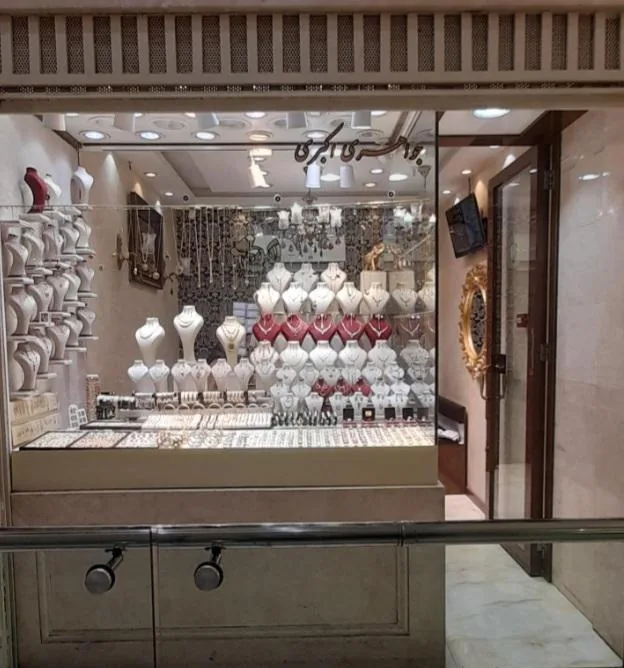 گالری طلا اکبری - تصویر 2