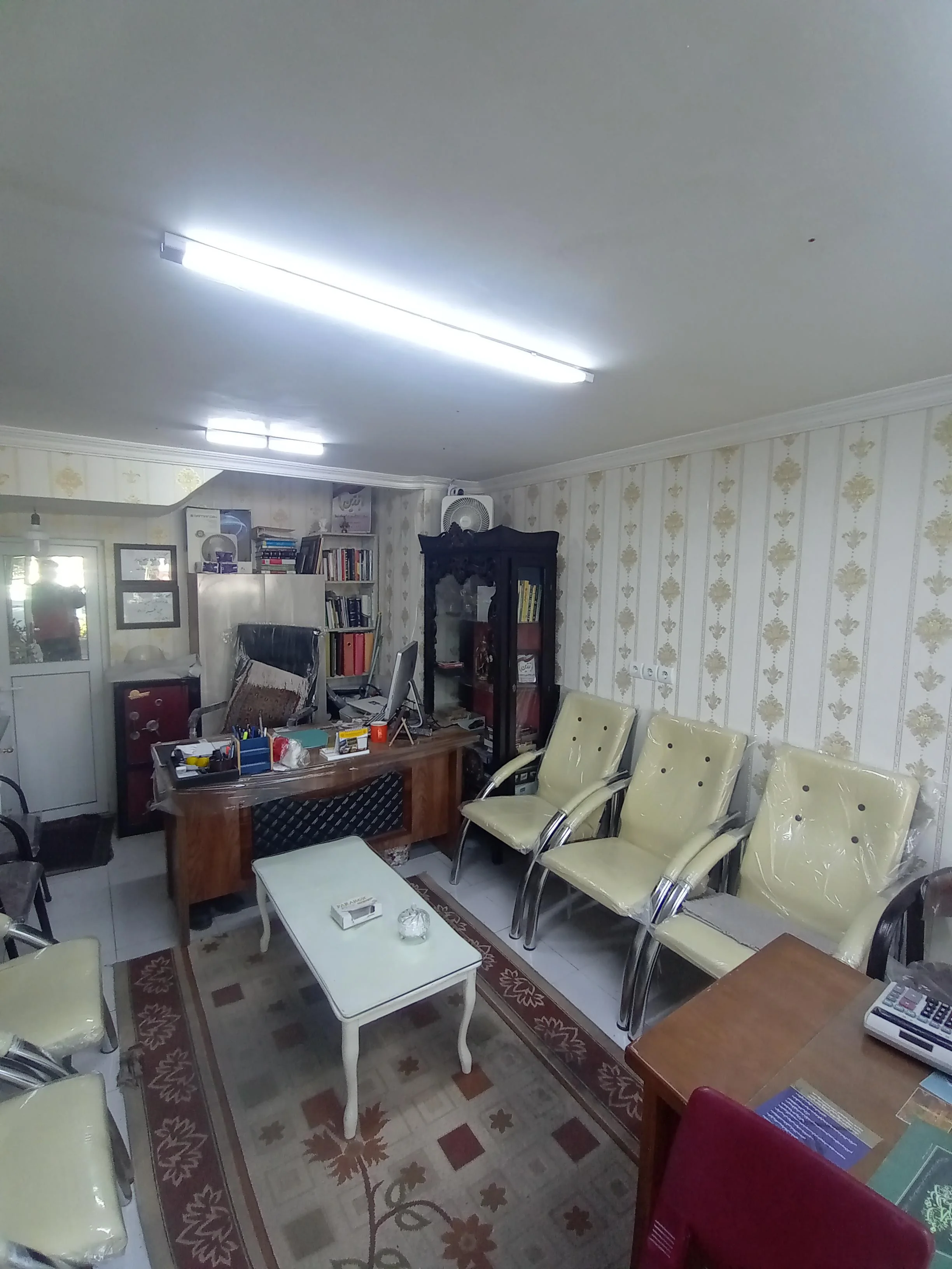 مشاور املاک زرین