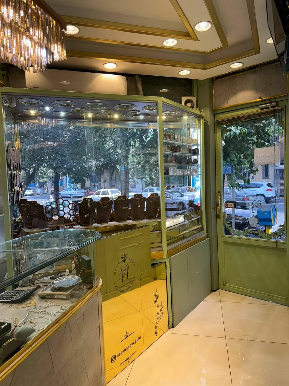 گالری طلا و جواهر مجید حسن پور - تصویر 3