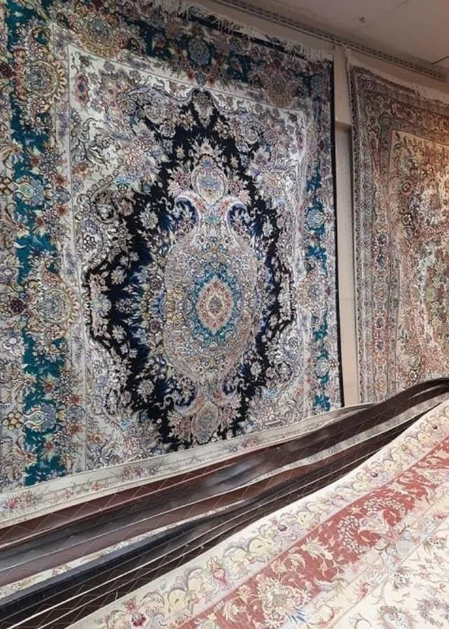 خانه فرش دستباف ایران - تصویر 3