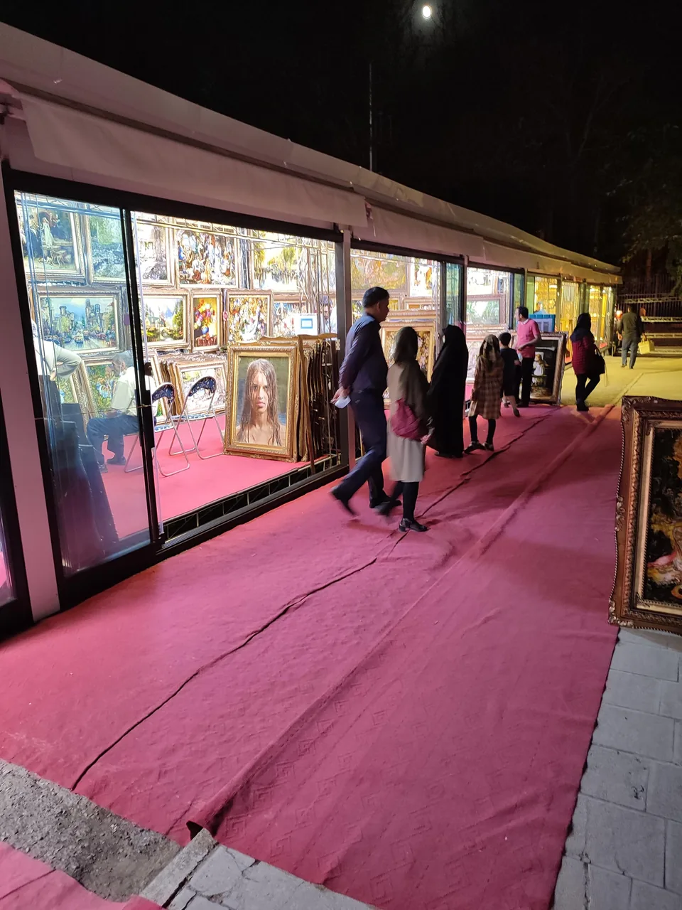 فروشگاه فرش دستباف آذین فرش - تصویر 4