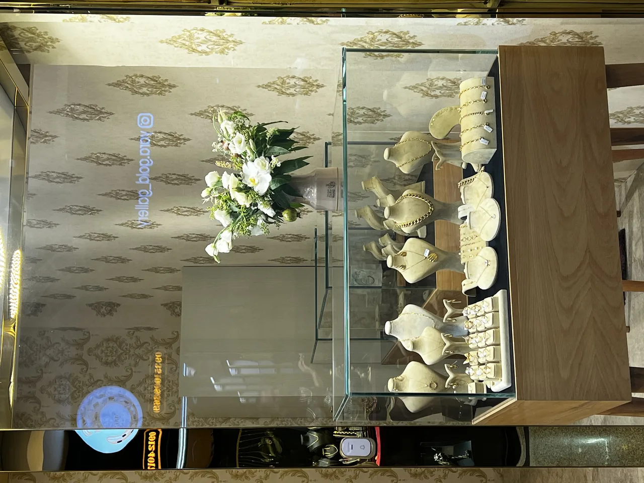 گیومه گلد گالری (طلا فروشی)