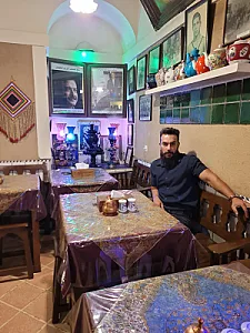 دیزی سرا آذری