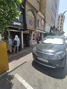 رستوران عالی قاپو