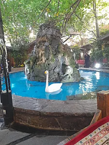 باغ رستوران آبی
