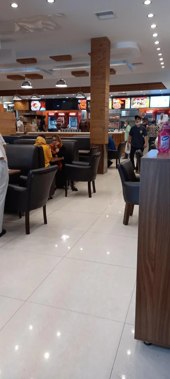 فستفود مرغ سوخاری چیگن - تصویر 3