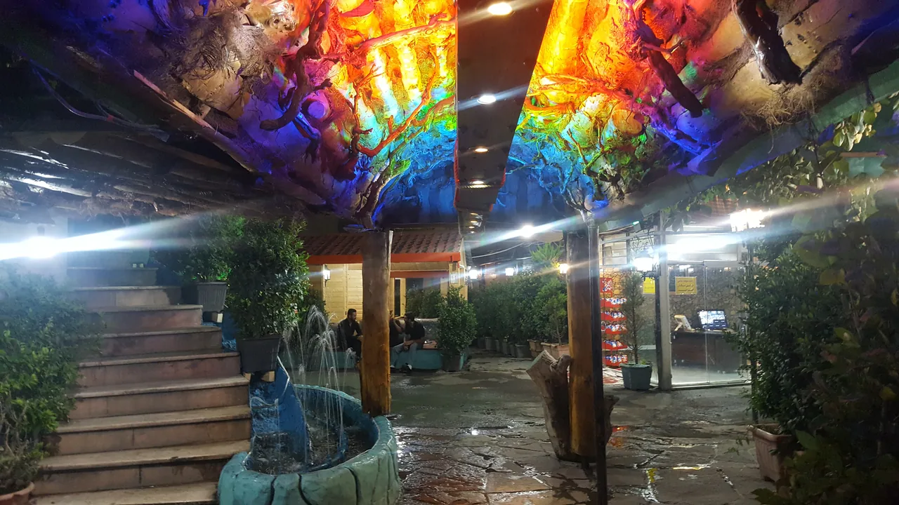کافه رستوران باغچه محسن - تصویر 2