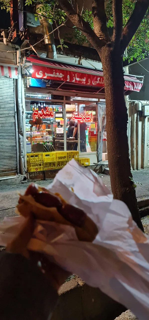 ساندویچ مقدم