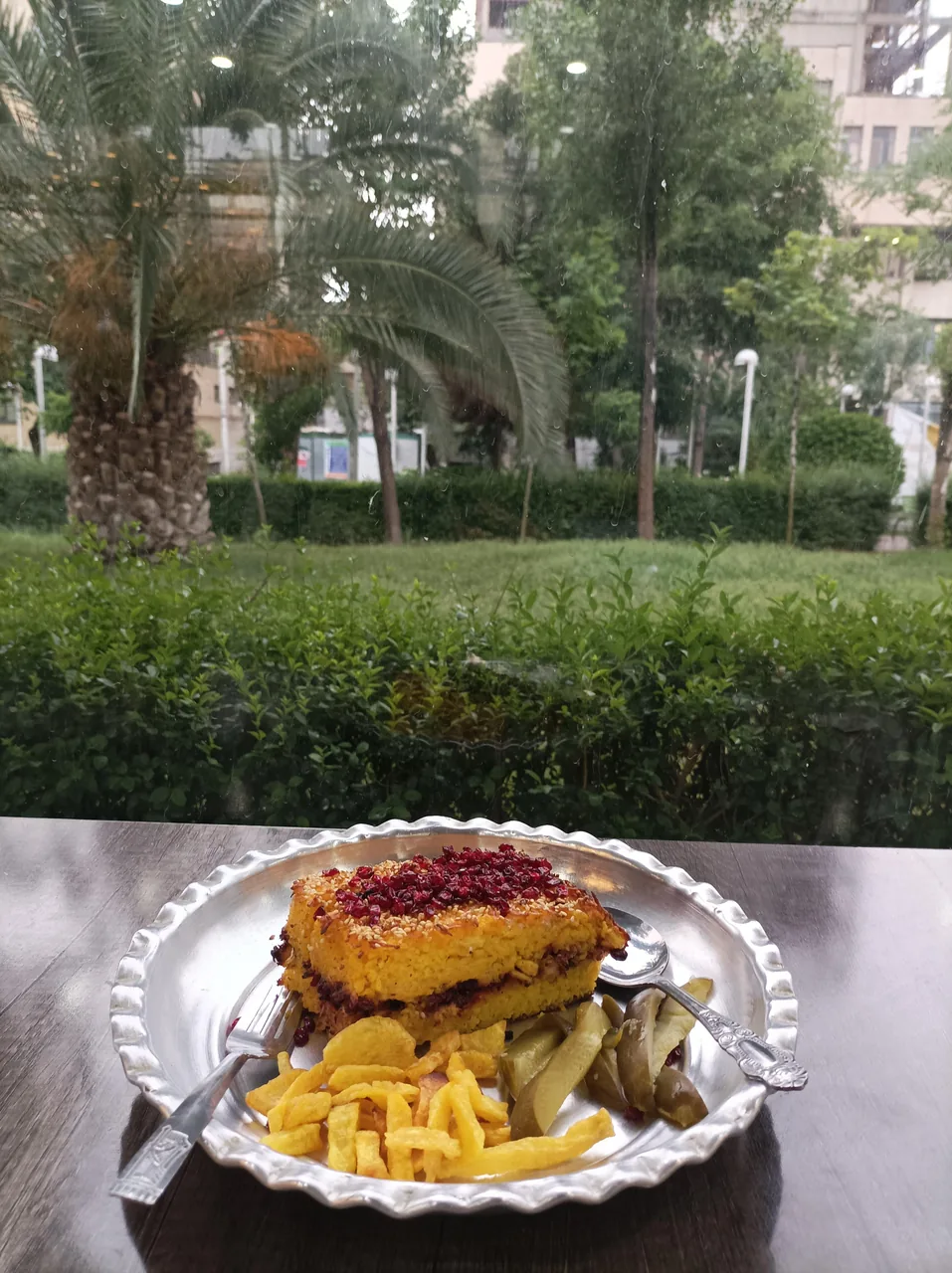 کافه رستوران پلی تکنیک پلاس
