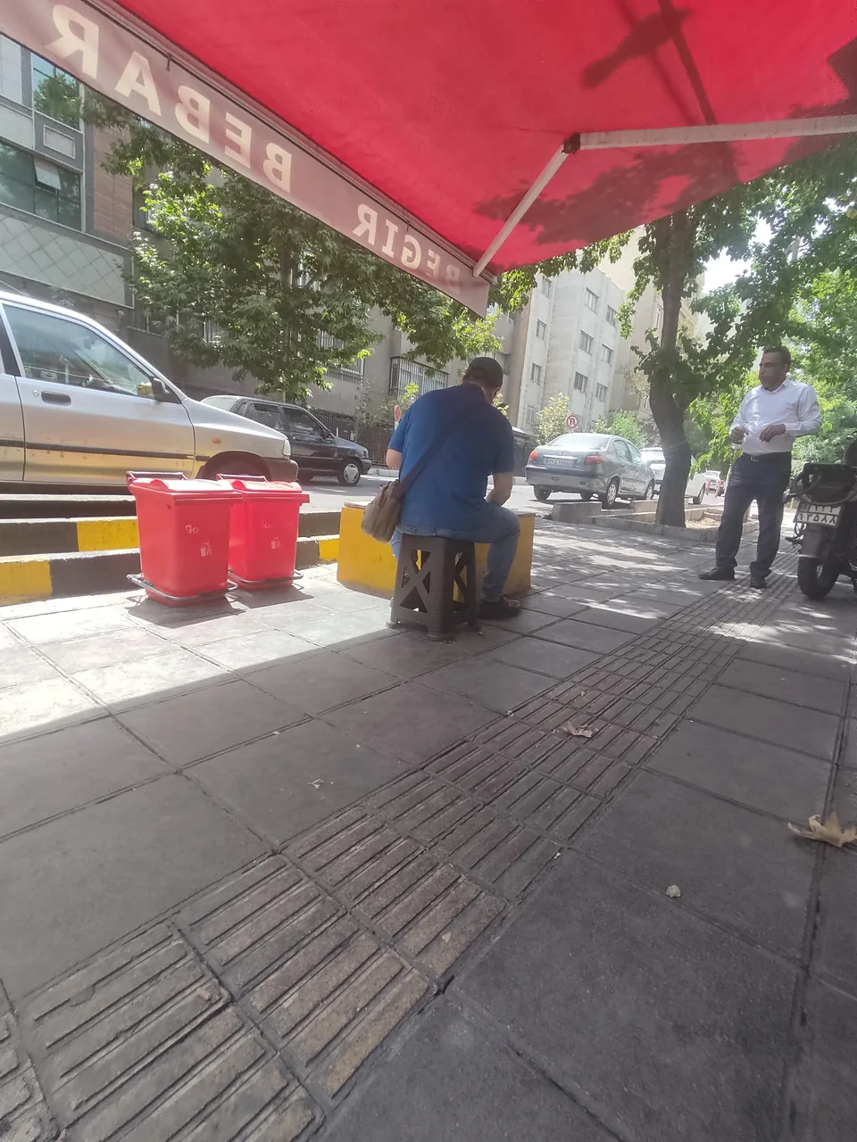 ساندویچ کتلت بگیر ببر - تصویر 3