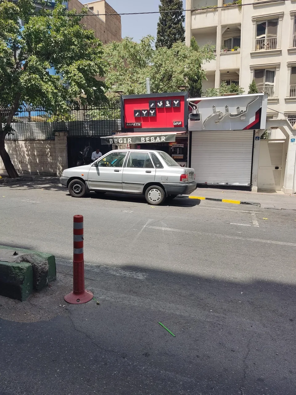 ساندویچ کتلت بگیر ببر - تصویر 4