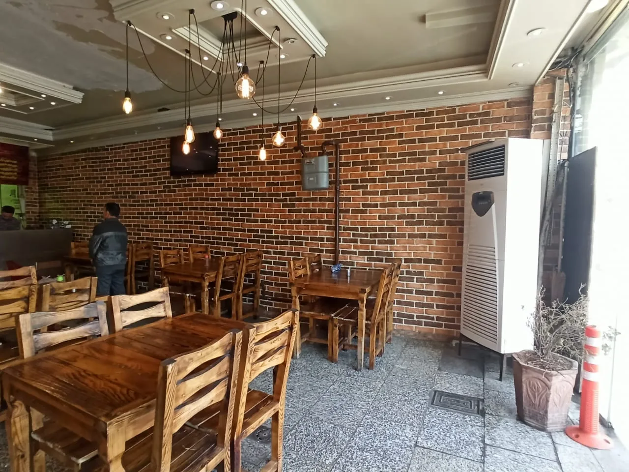 کترینگ و رستوران بزرگ سورنا - تصویر 2
