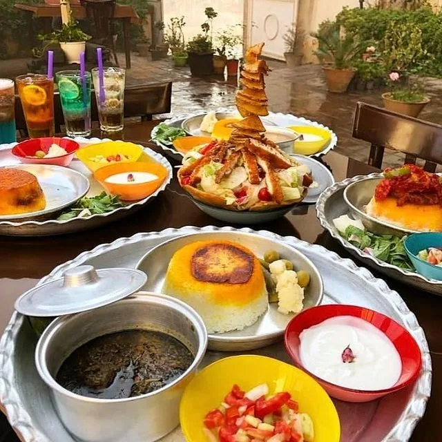 کافه و رستوران توروتورو