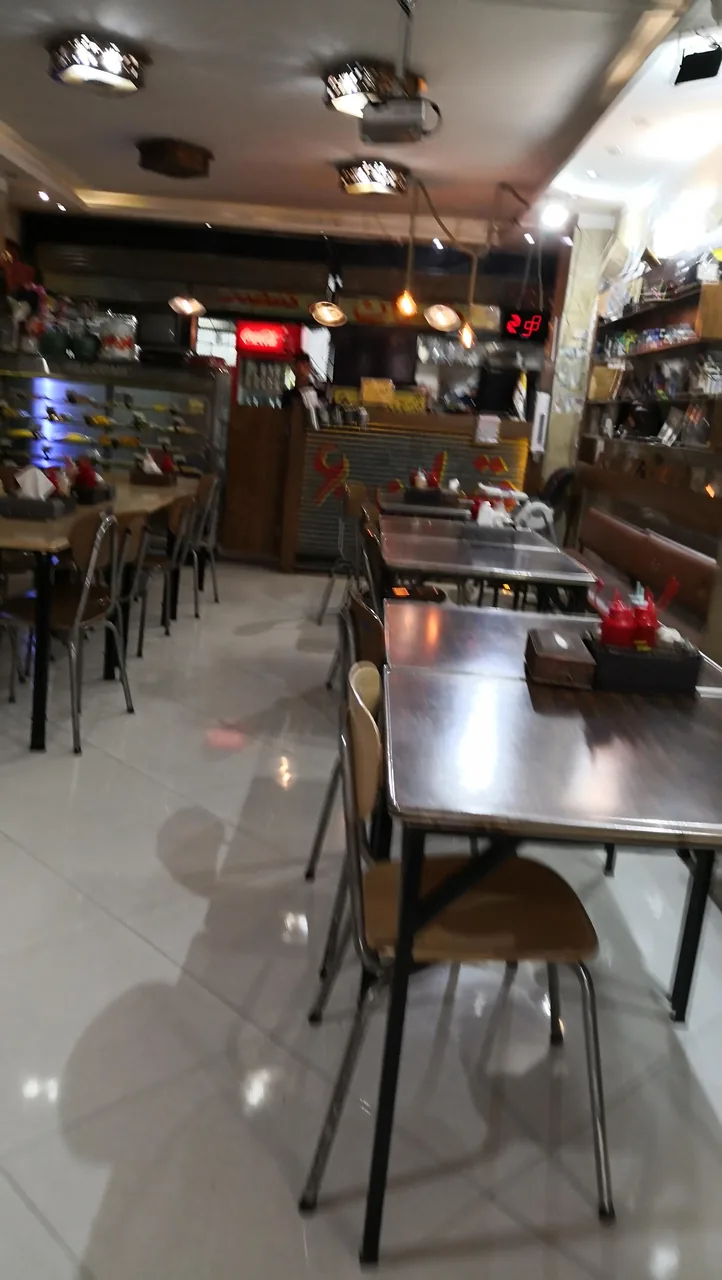 رستوران اغذیه‌ فروشی تهران۶۰ - تصویر 4