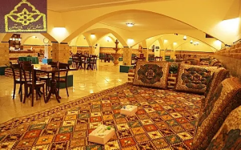 رستوران سنتی تاج خاتون