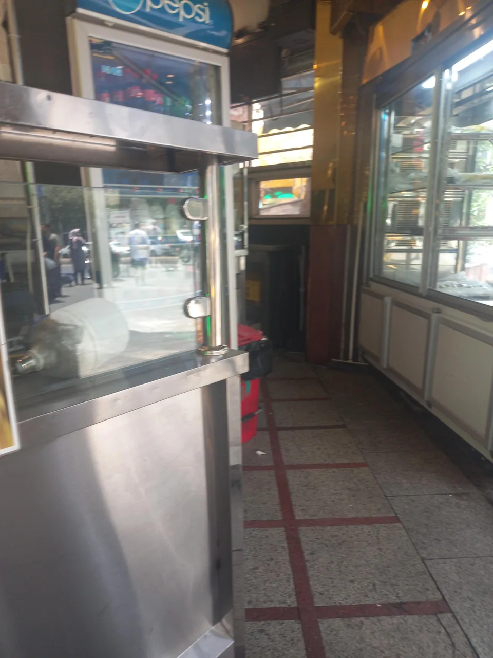 کبابی گلپایگانی - تصویر 4